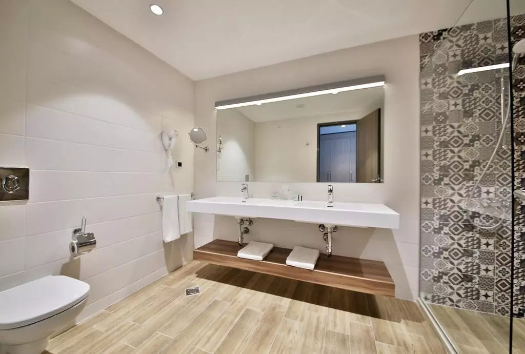 hotel astoria mare varna_shabavizparvaz_10.jpg